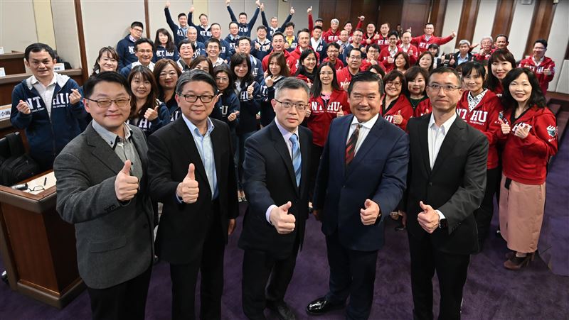 清大EMBA開課！8師市值破8千億