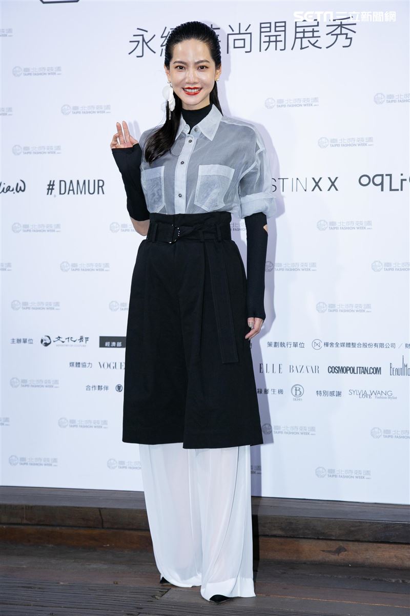 『2021臺北時裝週AW21』永續時尚開展秀，看秀嘉賓曾之喬、林予晞、傅孟柏，演出嘉賓金曲歌后艾怡良，走秀嘉賓曾莞婷、黃宣、茄子蛋、阿夜。（圖／記者楊澍攝影）