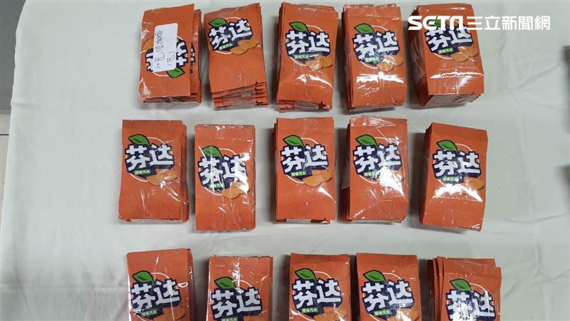 大湖警方掃毒　查獲大量「毒果汁包」