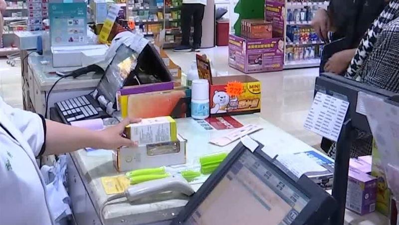 第十輪預約大當機　藥局開3電腦應戰