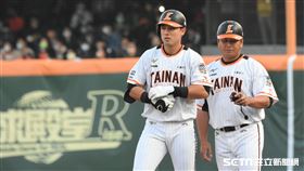 統一獅林安可。（圖／記者王怡翔攝影）