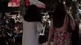 16:9
2韓女「假裝中國人」拒絕拉客！竟被跟蹤怒罵：長的真醜啊（圖／翻攝自海客新聞微博）