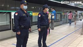 台北捷運,捷運警察,巡邏 翻攝畫面