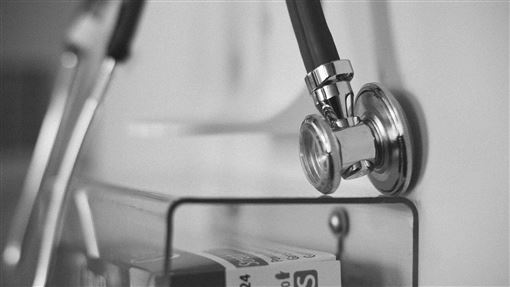 驚!他露營1個月後 「手掌1症狀」竟染梅毒