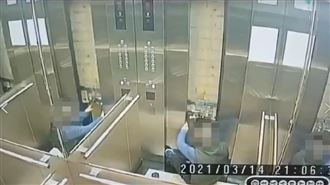 保全疑困電梯掰開門　下秒墜電梯井亡