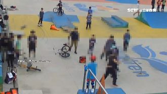 幹嘛嚇我小孩！暴走父闖極限場怒揮拳