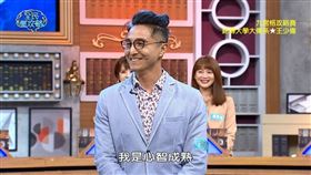 王少偉日前上曾國城、蔡尚樺主持的《全民星攻略》錄製主題「大力金剛腿達人」。圖／東森提供