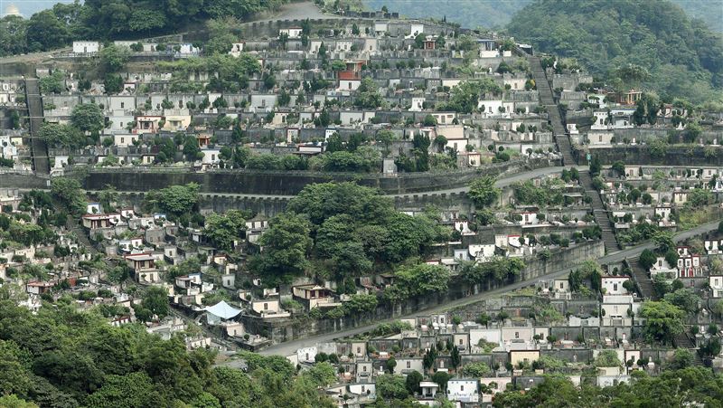 為清明鬧翻　人妻嗆：再煩幫兒子改姓