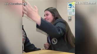 妥瑞症女檢測揮空手道　醫護耐心陪伴