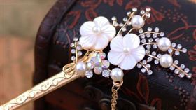 ▲很多人會帶著家傳寶物去參加鑑賞節目；圖為示意圖，非劉老太太的祖傳金釵。（示意圖／翻攝自百度百科）