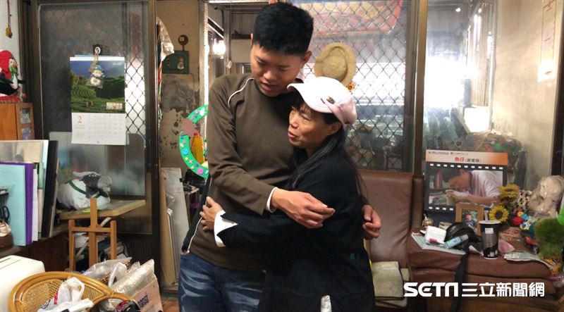 單親媽憂罕病兒剩自己：我能陪他多久