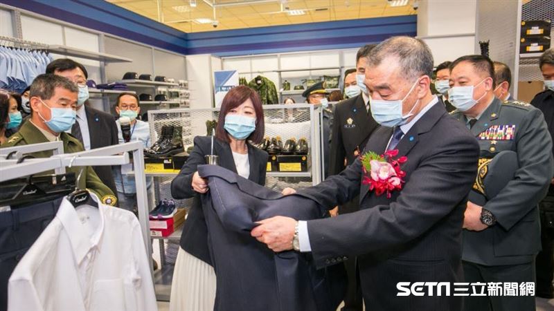 國軍服裝供售站「超狂價格」曝光了！
