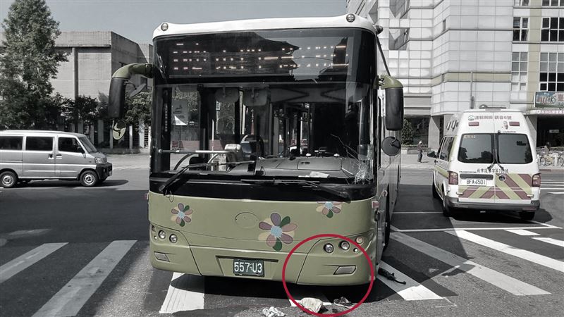 新／北市公車輾到人　婦人捲車底命危