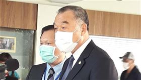 邱國正證實 潛艦國造紅區裝備輸出許可全數取得國防部長邱國正（前）16日在立法院回應媒體詢問時證實，潛艦國造紅區裝備美方輸出許可都已獲得。中央社記者范正祥攝  110年3月16日