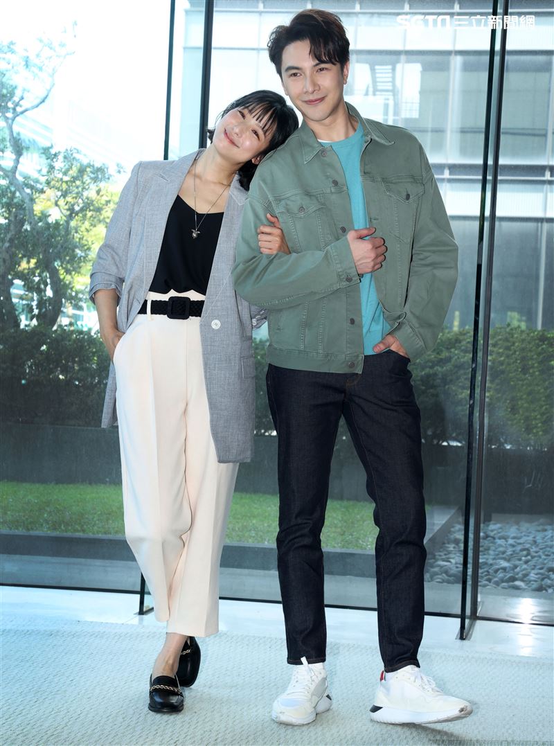 「三隻小豬的逆襲」賴雅妍、謝家見。（記者邱榮吉/攝影）