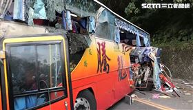 遊覽車,撞山壁,蘇花,宜蘭,翻攝畫面