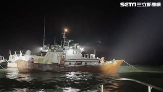 中國漁船越界走私　海巡搏命登檢查緝
