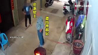 他控鄰佔通道搭鐵皮　害屋內終年昏暗