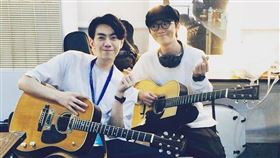 謝震廷曬出與李友廷合照兩人似乎已和好。（圖／翻攝自謝震廷IG）