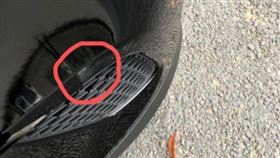 ▲小小擦撞，車主留的字條。（圖／翻攝自微信）