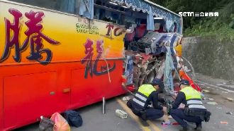 遊覽車自撞6死 　死者多集中這5排