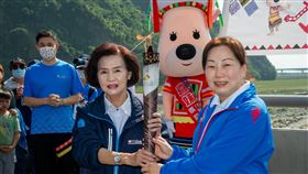 「花木蘭連線」聖火傳遞 宜、花縣長首次聖火遞接
