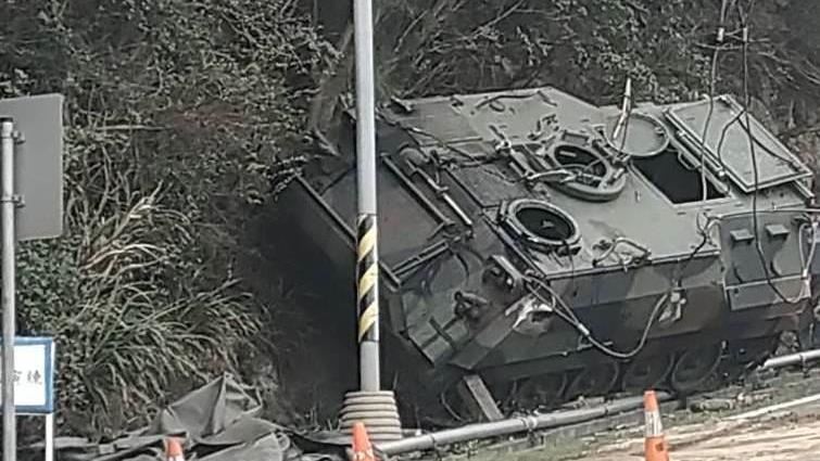 馬祖裝甲車翻覆　5官兵緊急送醫治療