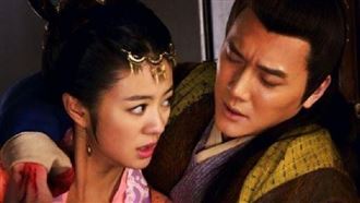 最「廢」皇帝！逼公主、王妃與寵臣們共歡