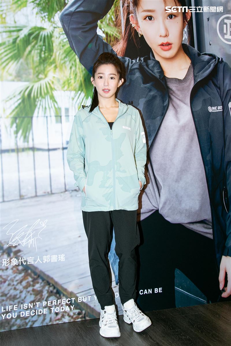 郭書瑤代言服飾擔任一日店長。（圖／記者楊澍攝影）