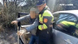 上合歡山喘不過氣　警持氧氣瓶救一命