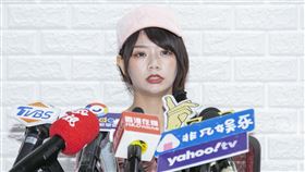 網紅青青遇「火」重生記者會，出面解釋先前疑似仙人跳YouTuber放火。（圖／記者楊澍攝影）