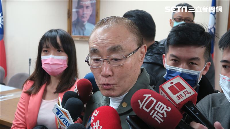 談蔣公銅像拆除　馮世寬不改大砲性格