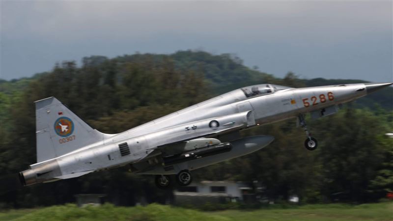 新／F–5E相撞　2機飛行時數曝光