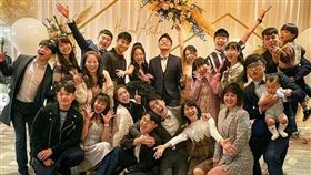 貝童彤婚禮不只7妞妞！「momo哥哥姐姐」20人全來了▲。（圖／翻攝自楊晨熙Instagram）