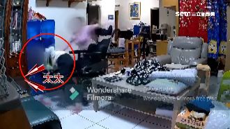 菲籍看護想跳槽　滑手機害婦摔縫5針