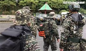 國軍加強地面搜救　兩棲攜彎刀挺進山
