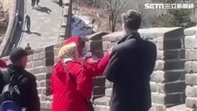 狼性！3人遊長城　用鑰匙作這事遭逮（圖／翻攝自微博）