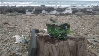 新／重大發現！南仁港沙灘見戰機殘骸