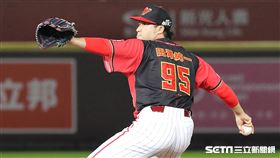 ▲味全龍終結者田澤純一。（圖／記者劉彥池攝影）