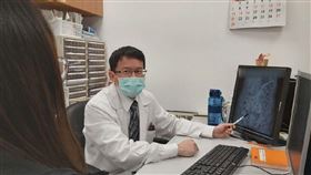 恩主公醫院副院長、泌尿科主任王炯珵。（恩主公醫院提供）