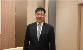 面板廠友達光電董事長彭双浪23日在智慧城市論壇暨展覽會場表示，中國政府補貼面板產業資金已降至往年的一半，現在必須拚真實力，台廠正可把握未來幾年機會獲利。中央社記者潘智義攝　110年3月23日