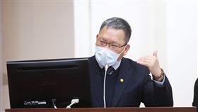 蘇建榮立法院財政委員會報告備詢財政部長蘇建榮24日赴立法院財政委員會就「政府實施房地合一稅及是否推動囤房稅之政策評估」進行專題報告並備質詢。中央社記者張皓安攝  110年3月24日