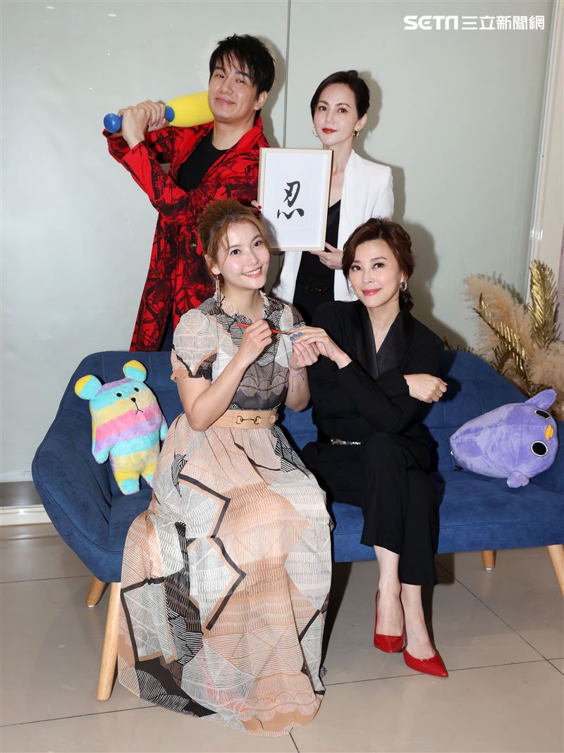 王樂妍投資開美容SPA店嘉賓-方馨、簡沛恩、張洛君站台。（記者邱榮吉/攝影）