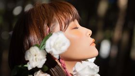 鄭心慈（Kelly）推出首張專輯《幸福藏在哪裡》。（圖／星空飛騰提供）