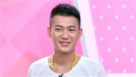 鳳梨吳泓逸,爆紅,邱薇而,女神。圖／TVBS提供