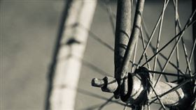 林正義在節目分享親戚死亡預告經驗。（圖／翻攝自YouTube）