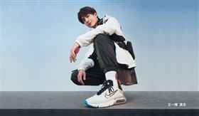王一博圖翻攝自NIKE官網