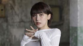 ▲人氣創作女歌手思語紅，曲風多變具個人特色，獲得保送進棚資格。（圖／業者提供）