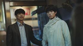 《永生戰》朴寶劍挑戰演技最大反差，孔劉感性喊話：想你了。（圖／CATCHPLAY提供）