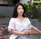 雞排妹鄭家純三立新聞網專訪。（記者邱榮吉/攝影）